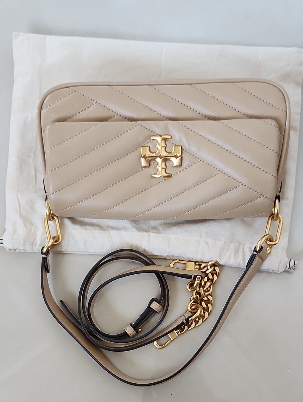 Tory Burch Beige Quilted Shoulder/Crossbody Bag - Picture 2 of 16